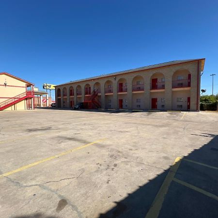 Executive Inn & Suites Lackland Afb San Antonio Dış mekan fotoğraf
